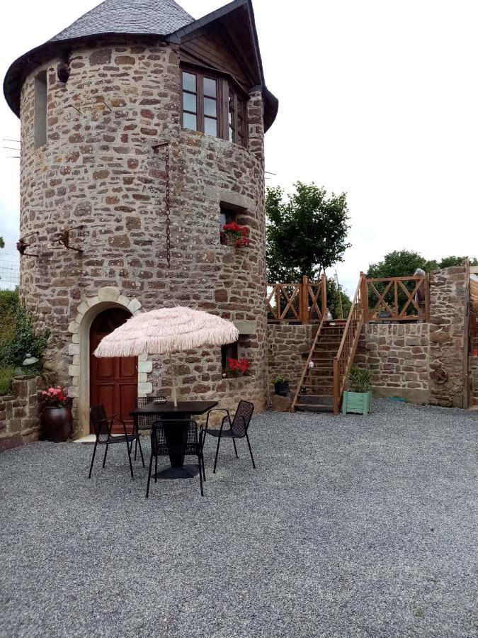 La Tour De Ver Gite Atypique Possibilite Table D'Hotes Sur Reservation Eksteriør bilde
