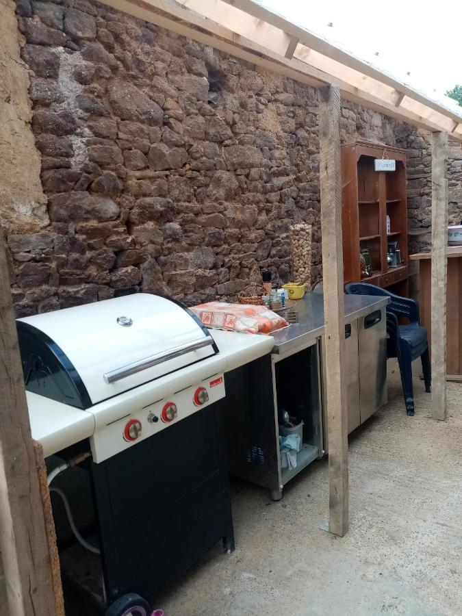 La Tour De Ver Gite Atypique Possibilite Table D'Hotes Sur Reservation Eksteriør bilde
